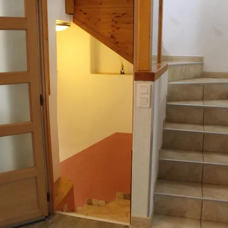 Proche Lezignan Corbieres, Maison Spacieuse Avec Terrasse Ferrals-lès-Corbières